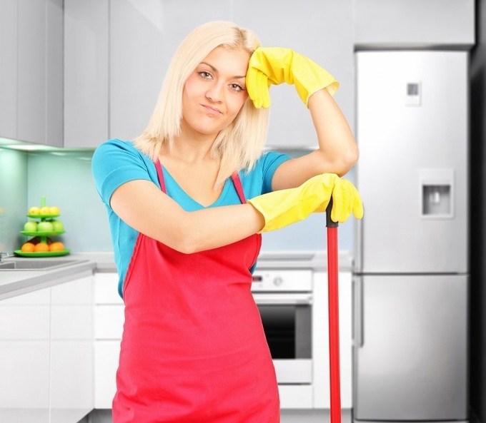 Эффективные домашние средства от запаха в холодильнике