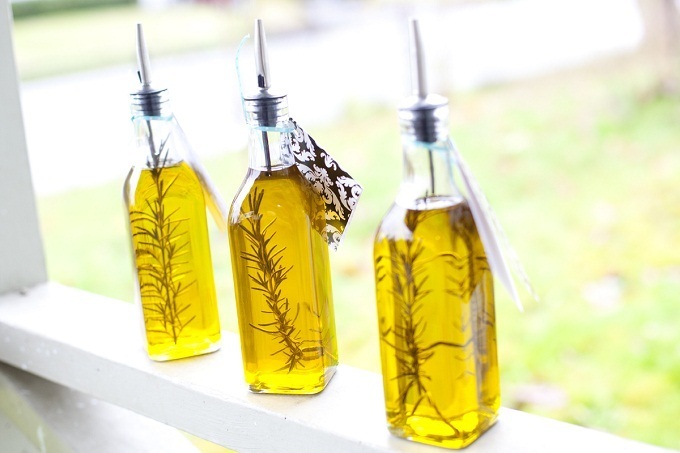 Как приготовить ароматизированное оливковое масло