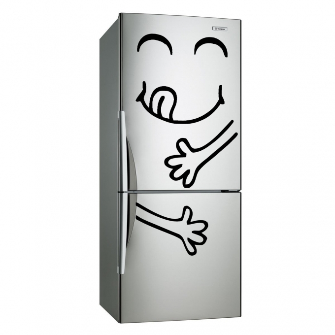 Нескучный дизайн: ТОП-5 идей по декору холодильника