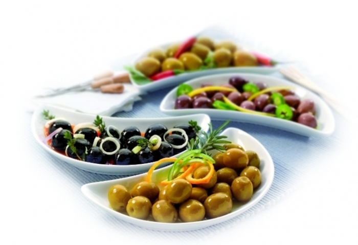 Салат с оливками / маслинами