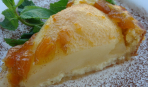 Что приготовить на десерт: манный пирог «Карамельное яблочко»