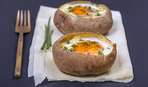 Яйца, запеченные в картофельных шкурках