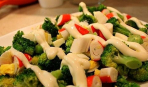 Крабовый салат с брокколи