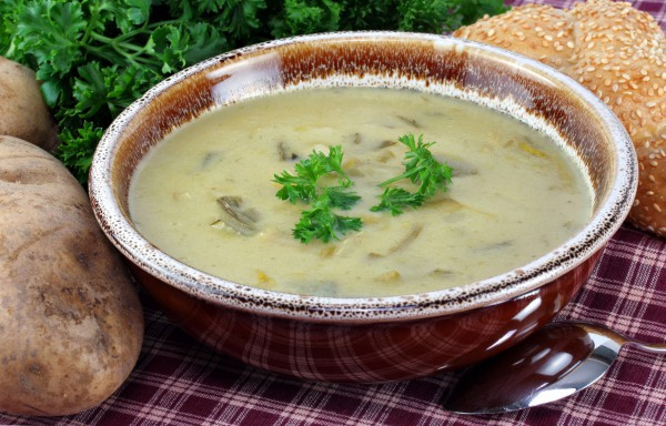 Картофельно-луковый суп: 5 рецептов на время поста