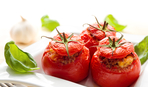 Быстрые рецепты: фаршированные помидоры в микроволновке