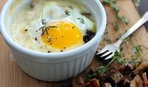 Яйца кокот: 3 варианта сытного завтрака