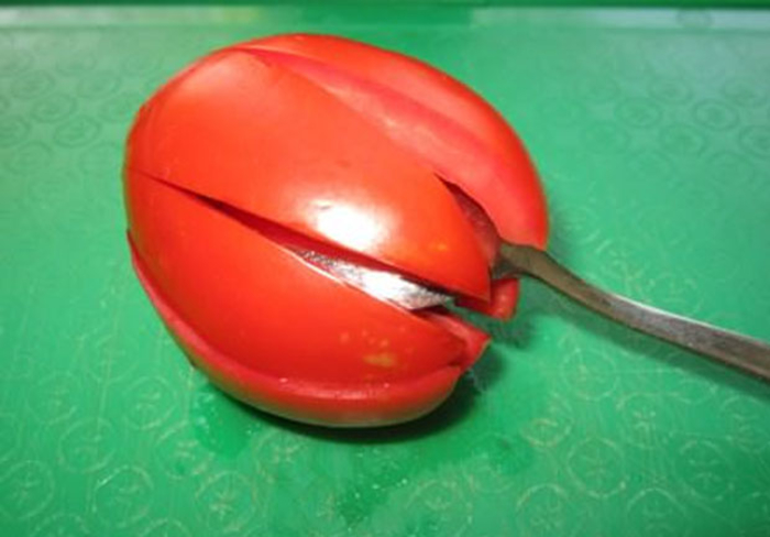 Приготовление тюльпанов из помидоров
