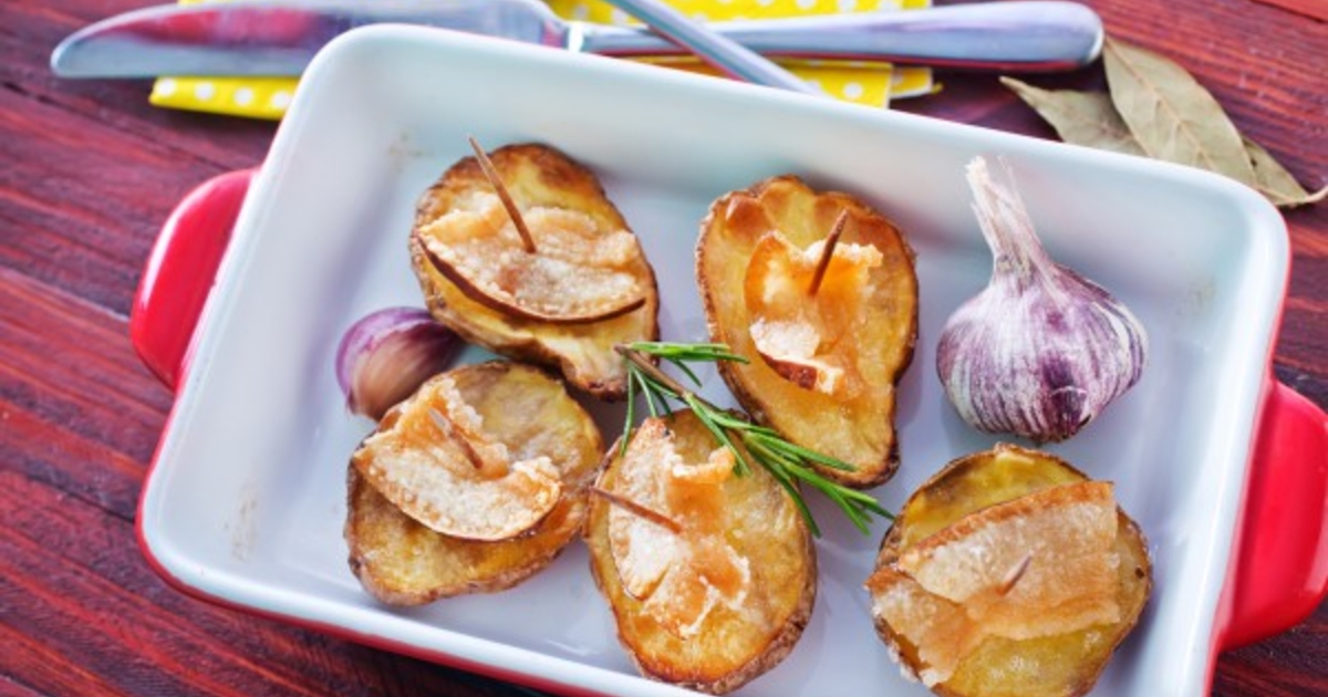 Картошка с салом в духовке в рецепт с фото