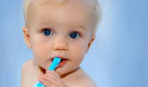 Уход за молочными зубами ребенка
