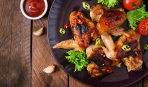 Блюдо дня: куриные крылышки в медово-имбирном маринаде