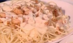 Спагетти с креветками под сливочным соусом