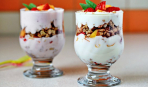 Йогурт с клубникой и медом на 14 февраля: пошаговый рецепт