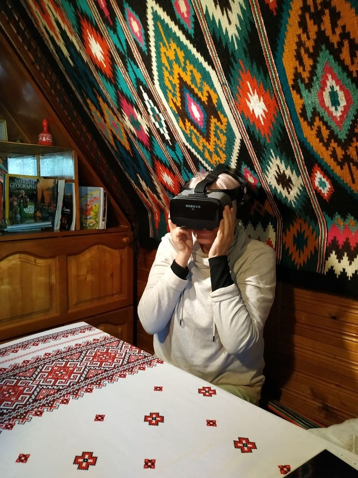За допомогою VR-окулярів &quot;відвідуємо&quot; полонини/Фото О. Токарчук