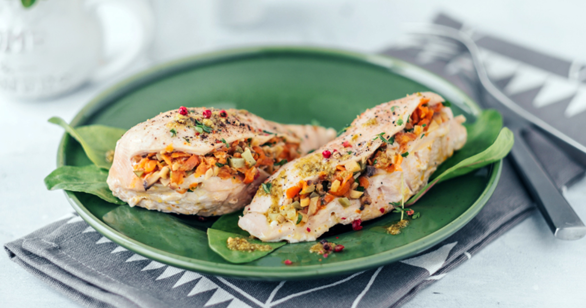 Как приготовить диетическую куриную грудку: рецепты в духовке и мультиварке