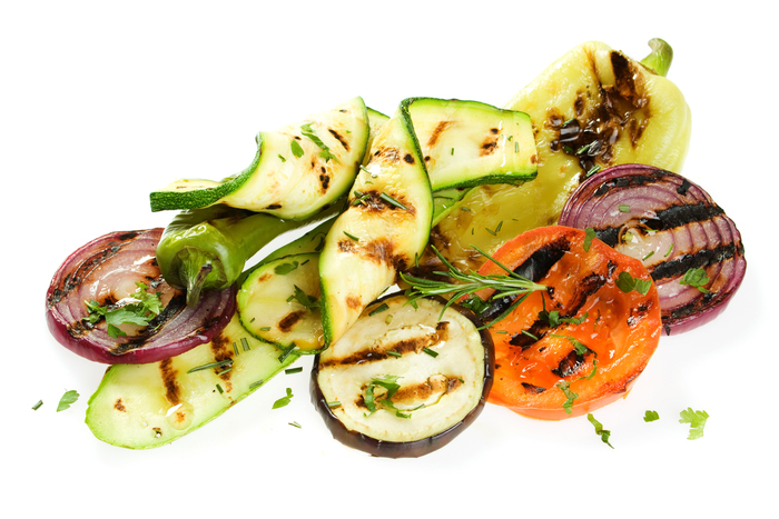 Салат из запеченных овощей: рецепты и полезные свойства