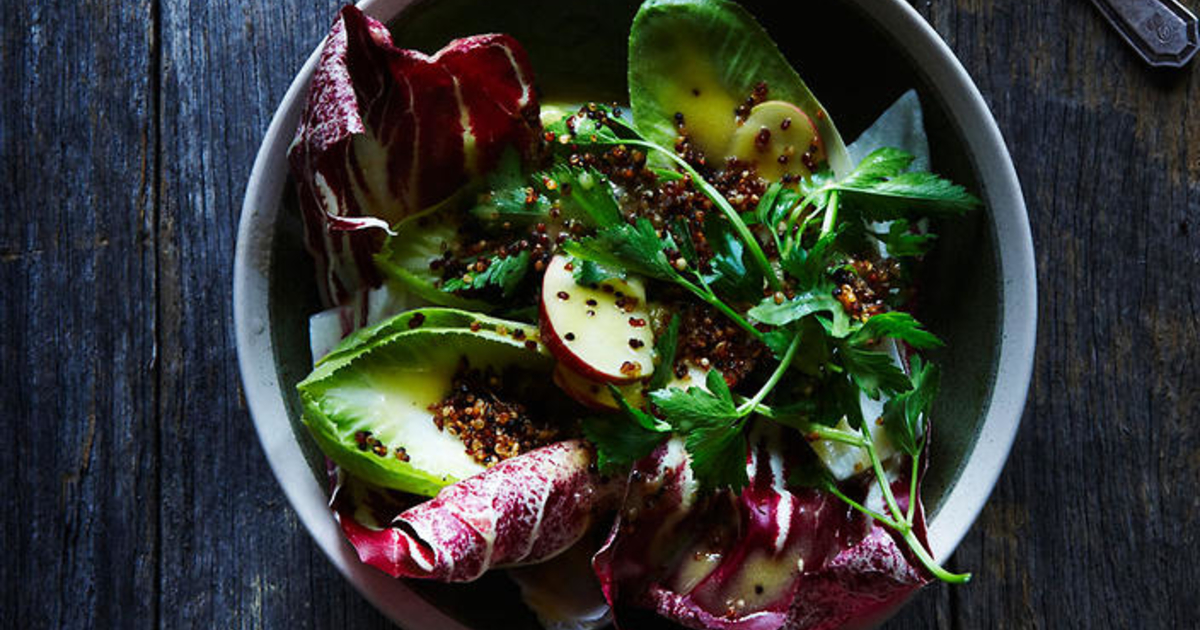 Рецепт диетического салата с цитрусовым соусом: приготовьте легкое и вкусное блюдо