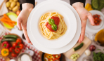 Простые и вкусные: 5 соусов для макарон от итальянских шеф-поваров