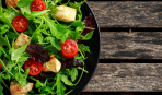 Весенние салаты с рукколой: ТОП-5 рецептов по версии SMAK.UA